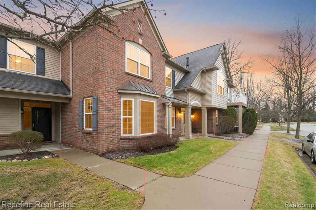 Condo For Sale - 4015 Norwich Drive <br/> Canton, MI 48188