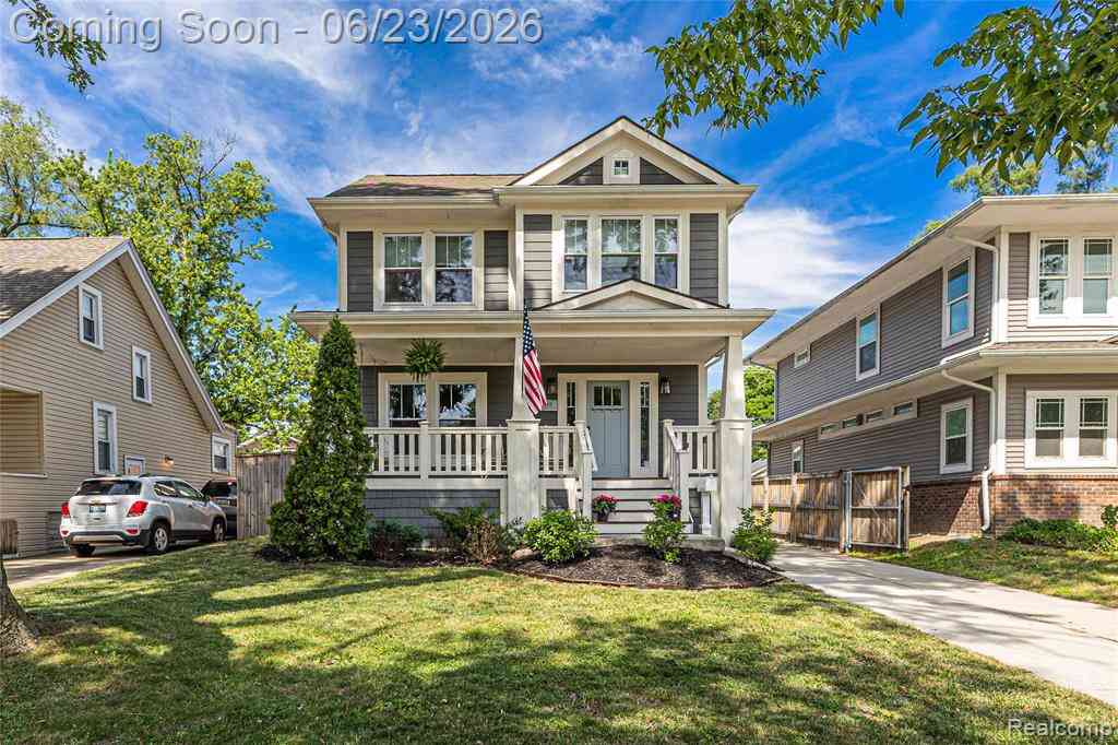 Homes For Sale - 818 Mohawk Avenue <br/> Royal Oak, MI 48067