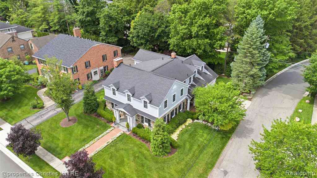 Homes For Sale - 485 Westwood Drive <br/> Bloomfield Hills, MI 48301