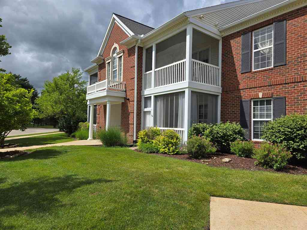 Condo For Sale - 1951 Coventry Circle <br/> Jackson, MI 49201