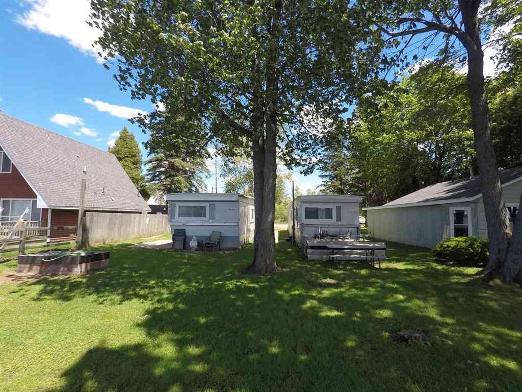 Homes For Sale - 661 E Lake Mitchell Drive <br/> Cadillac, MI 49601
