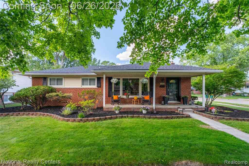 Homes For Sale - 33112 Kirby Street <br/> Farmington, MI 48336