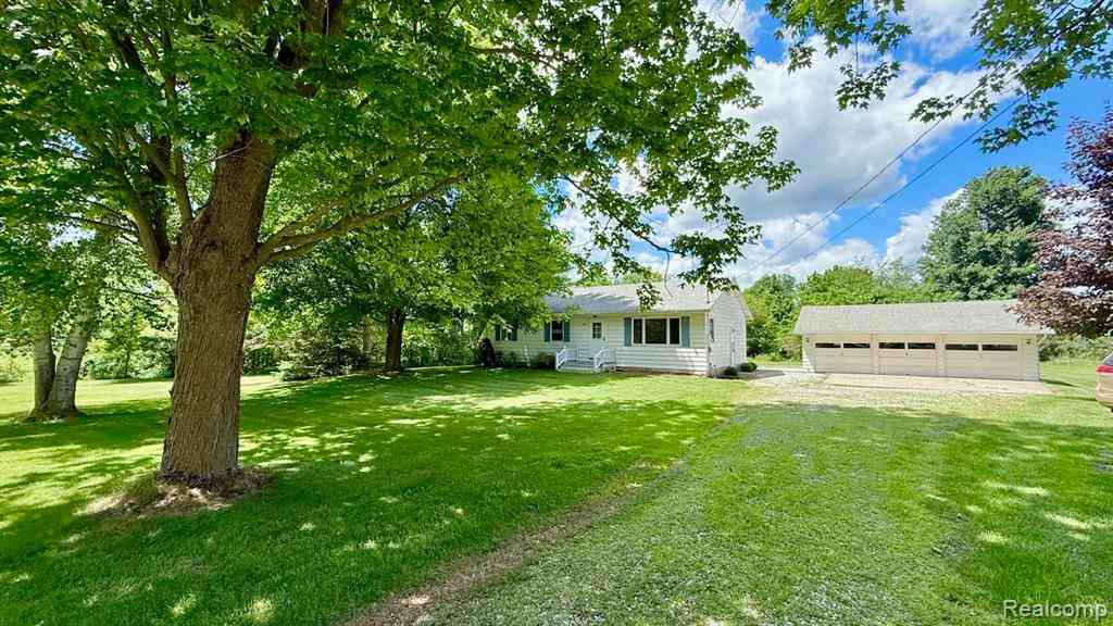 Homes For Sale - 11495 E Richfield Road <br/> Davison, MI 48423