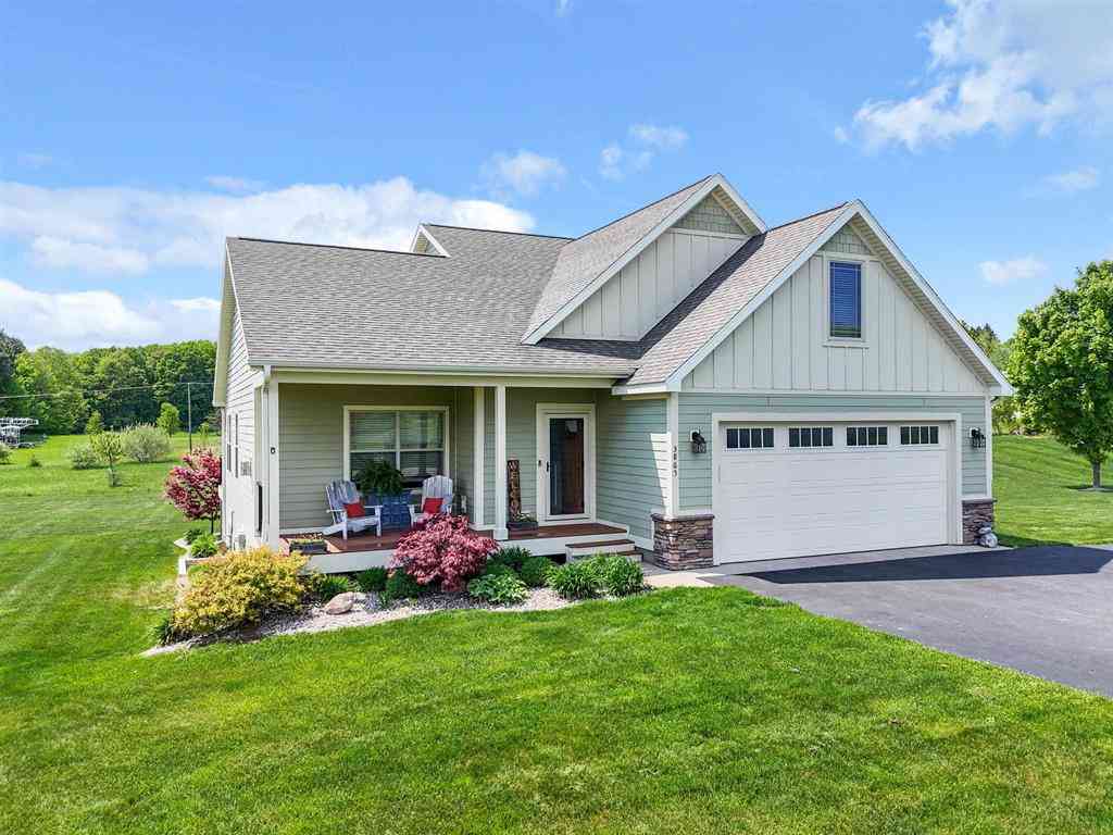 Homes For Sale - 3865 Brayton Lane <br/> Traverse City, MI 49685