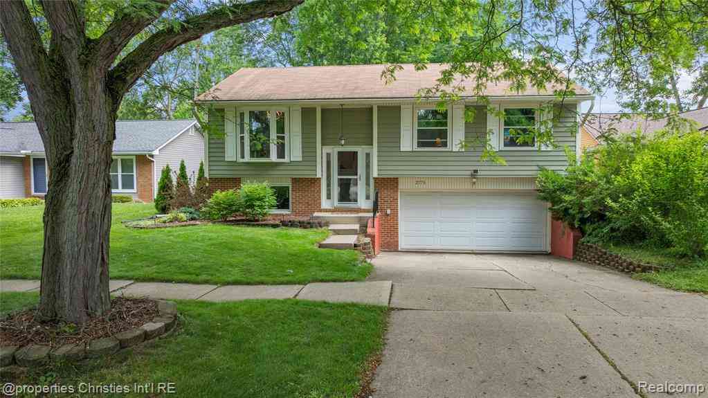 Homes For Sale - 2771 Winter Drive <br/> Troy, MI 48083
