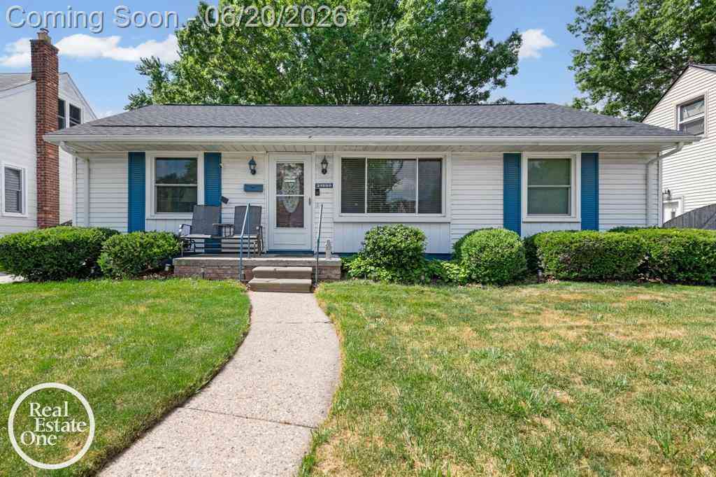 Homes For Sale - 21600 Revere Street <br/> Saint Clair Shores, MI 48080