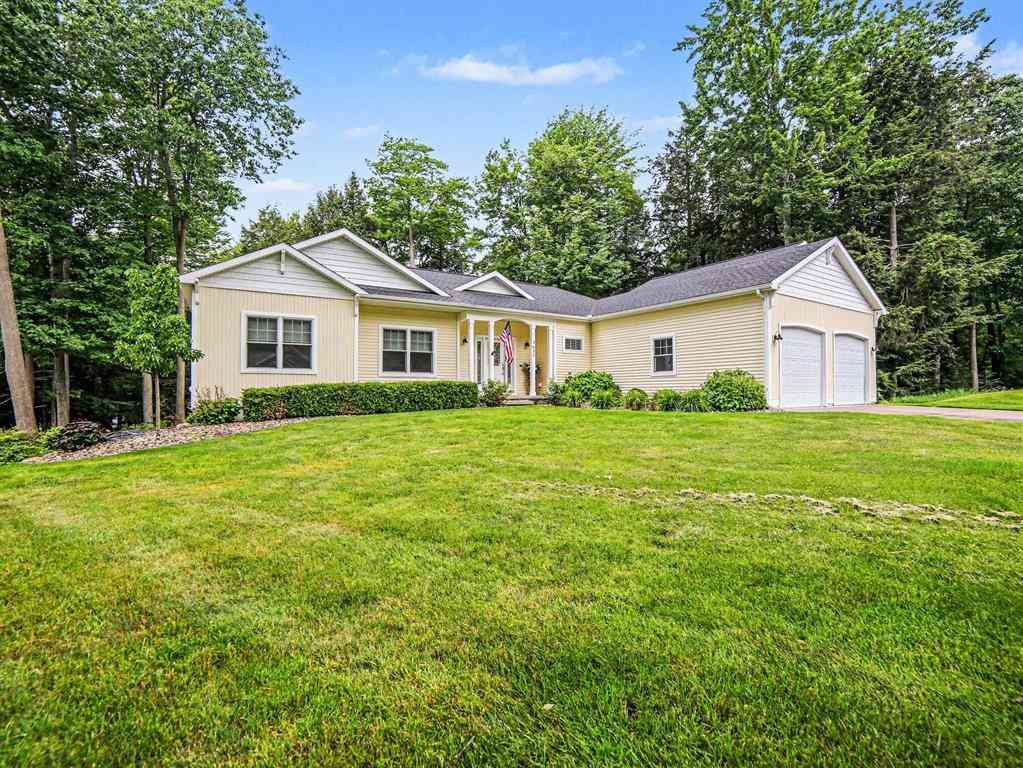 Homes For Sale - 1655 Glenwood Road <br/> Ludington, MI 49431