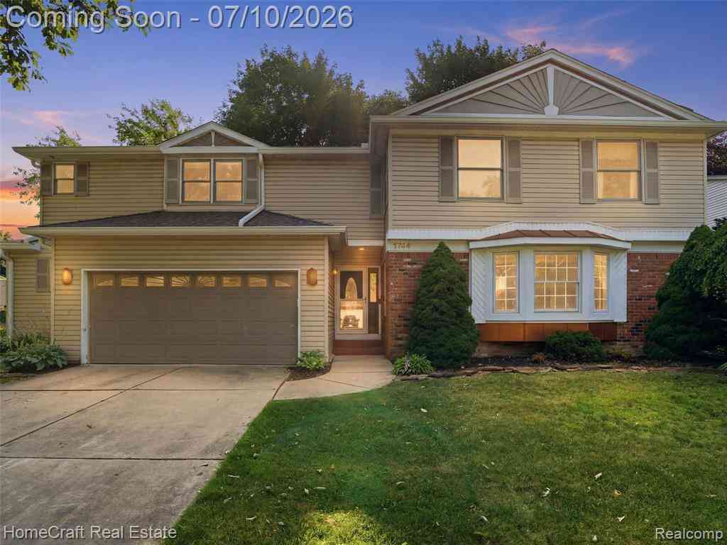 Homes For Sale - 1744 Walnut Ridge Circle <br/> Canton, MI 48187