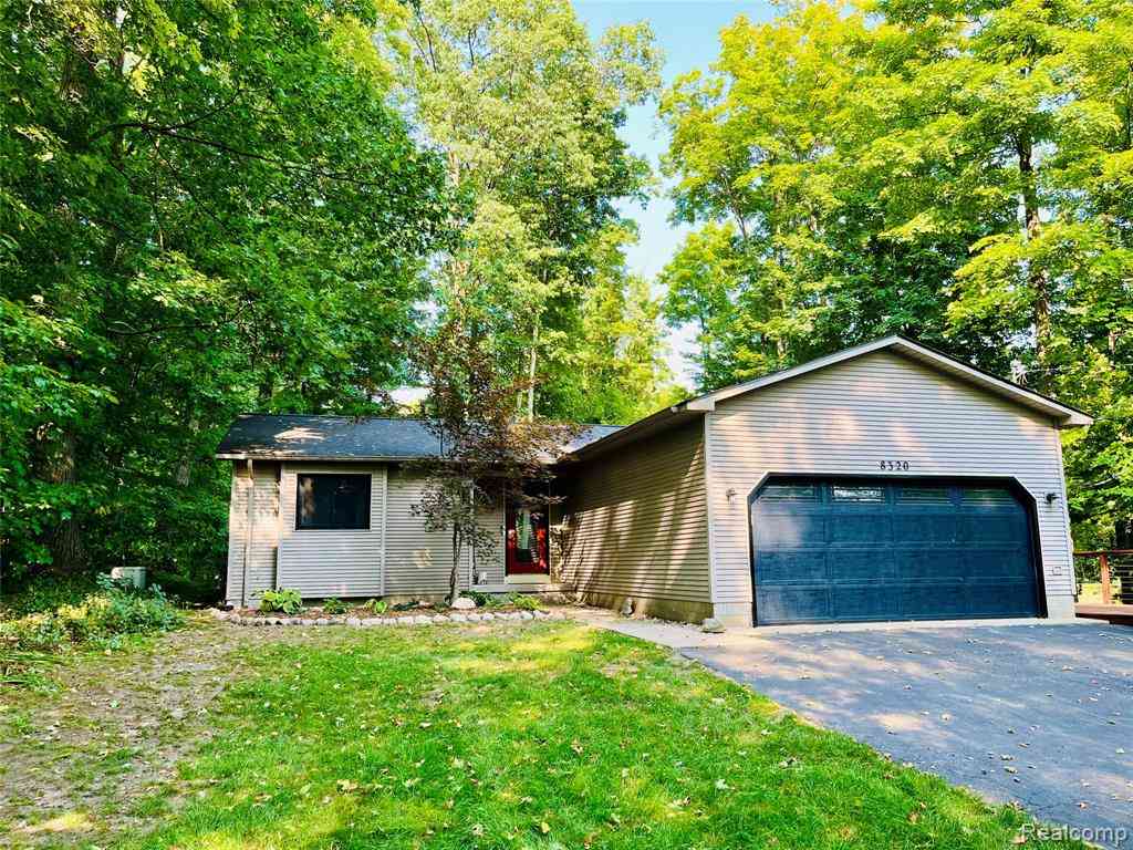 Homes For Sale - 8320 Outer Drive S S<br/> Traverse City, MI 49685