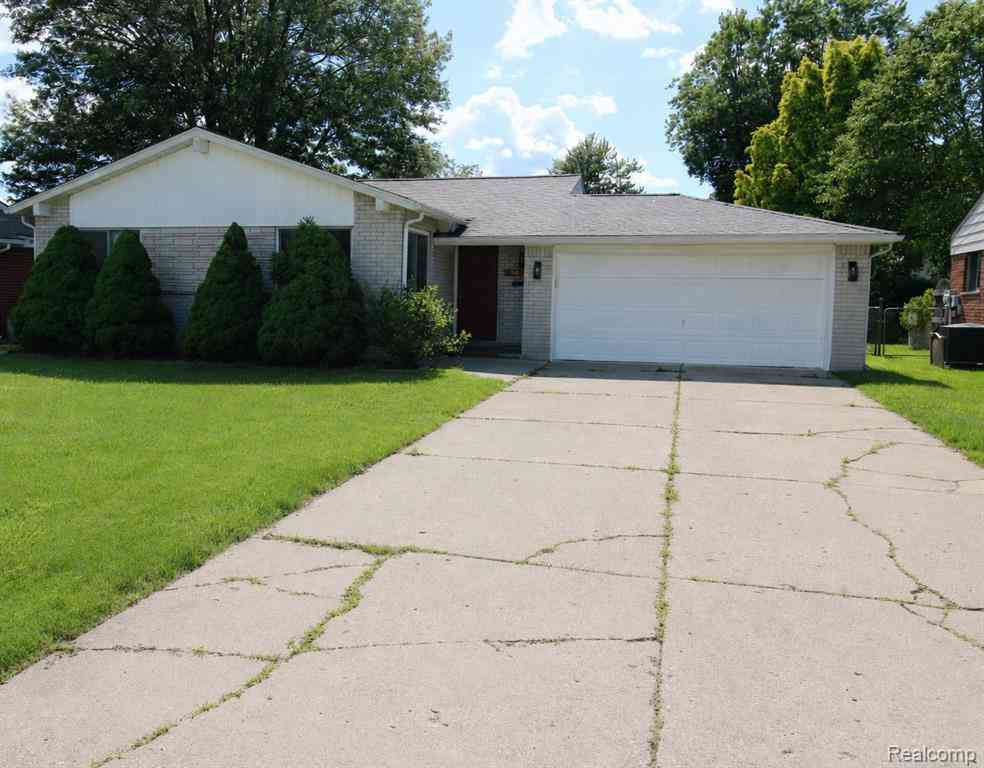 Homes For Sale - 40159 William Drive <br/> Macomb County, Sterling Heights, MI 48313