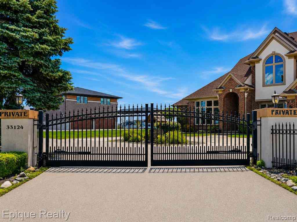 Homes For Sale - 33124 N North River Rd. Road <br/> Harrison Township, MI 48045