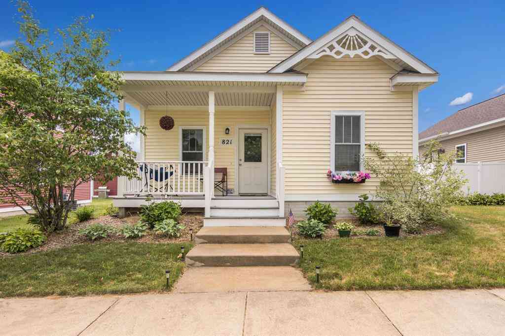 Condo For Sale - 821 Traditions Drive <br/> Traverse City, MI 49696