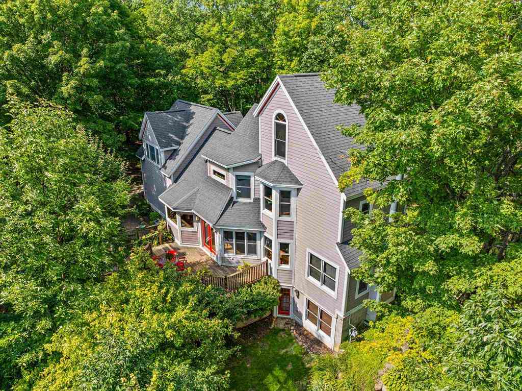 Homes For Sale - 10552 Craig Road <br/> Traverse City, MI 49686