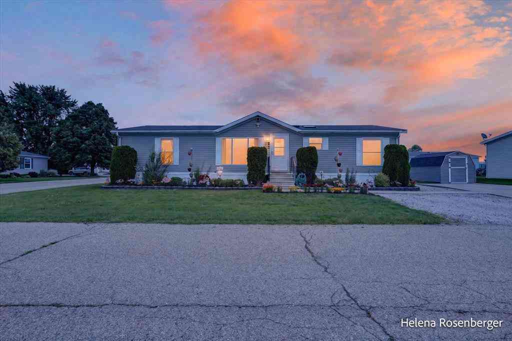 Homes For Sale - 5505 Filly Drive Se SE<br/> Caledonia, MI 49316