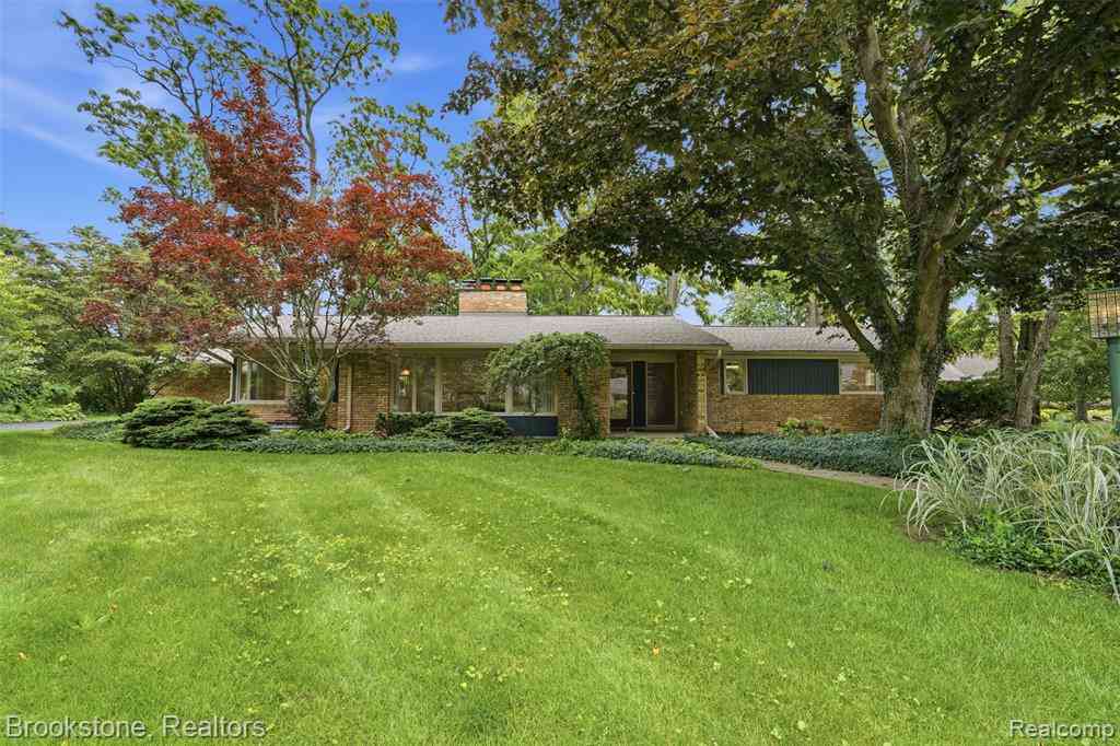 Homes For Sale - 4190 Valley Forge Road <br/> Bloomfield Hills, MI 48301