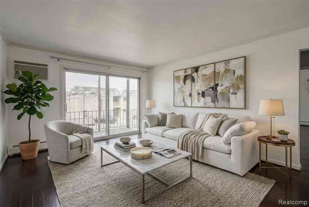 Condo For Rent - 4103 Benjamin Avenue <br/> Royal Oak, MI 48073