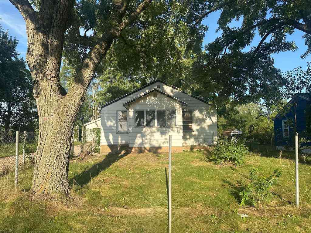 Homes For Sale - 617 Gestner Road <br/> Benton Harbor, MI 49022