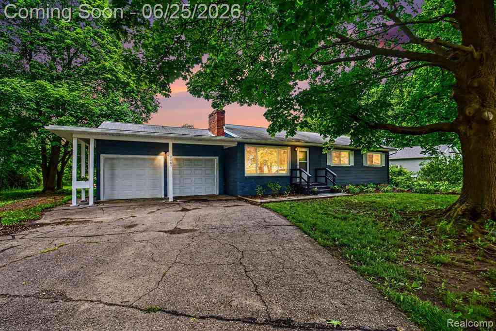 Homes For Sale - 2487 N Lapeer Road <br/> Lapeer, MI 48446