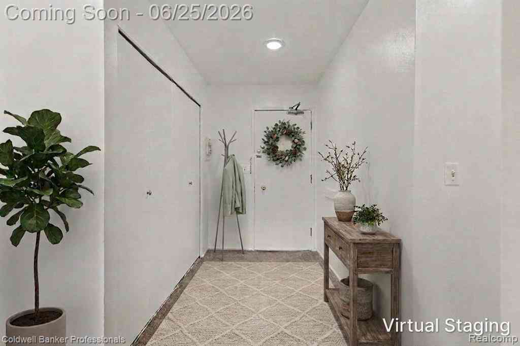 Condo For Sale - 207 Ballard St Street  #101<br/> Ypsilanti, MI 48197