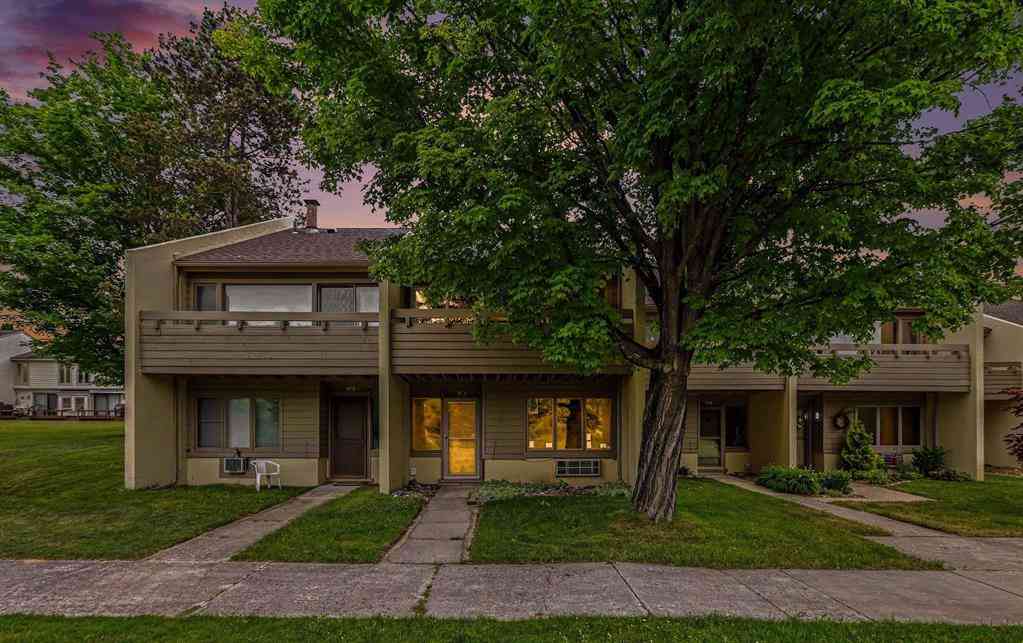 Condo For Sale - 5000 Townhouse Drive <br/> Leelanau County, Cedar, MI 49621