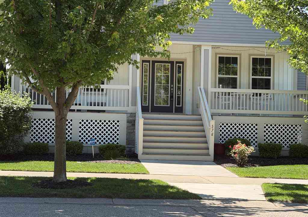 Homes For Sale - 576 Brownstone Street <br/> Holland, MI 49423