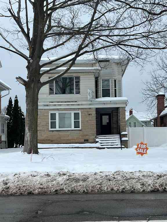 Homes For Sale - 165 Capital Avenue Ne NE<br/> Battle Creek, MI 49017