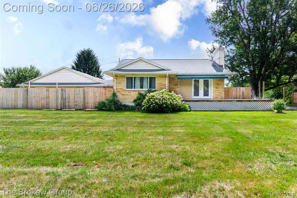 Homes For Sale - 7272 N Lapeer Road <br/> Lapeer County, Fostoria, MI 48435