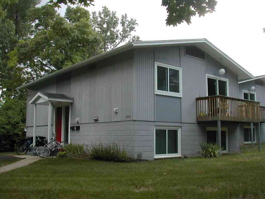 Condo For Rent - 245 Brookridge Court  #1<br/> Ann Arbor, MI 48103