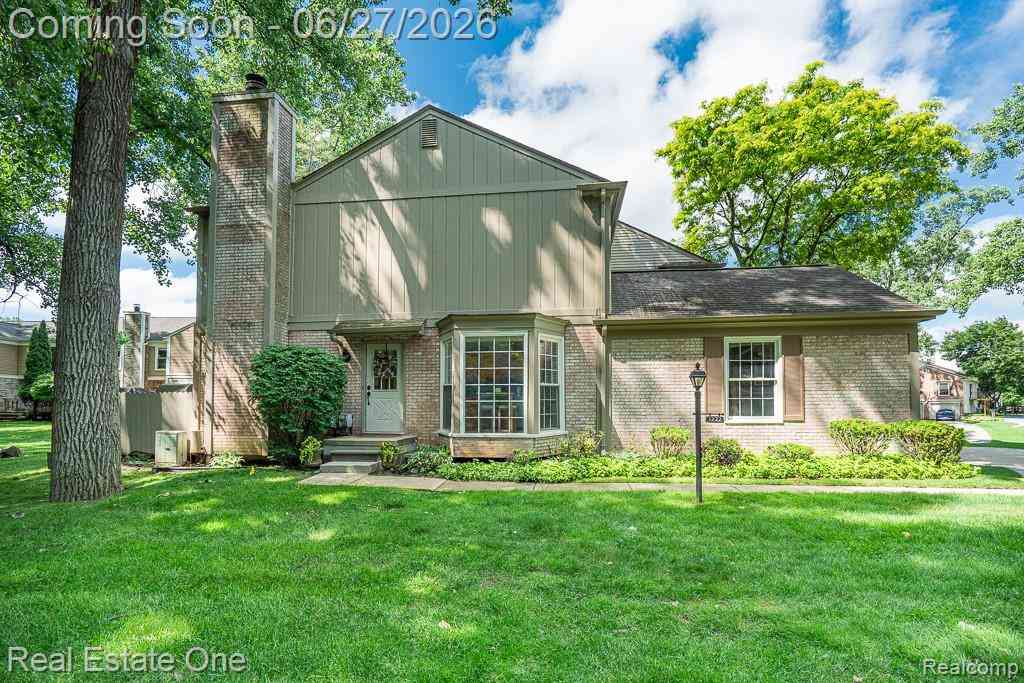 Condo For Sale - 1222 Kings Cove Court  #244<br/> Rochester, MI 48306