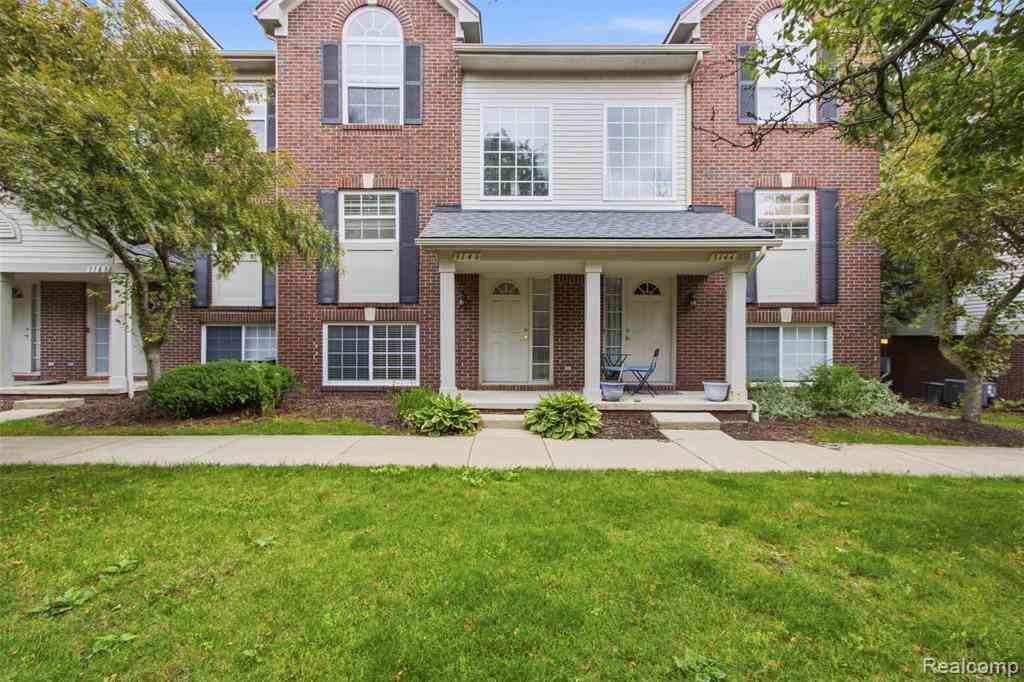 Condo For Sale - 3146 Promenade Circle <br/> Ann Arbor, MI 48108