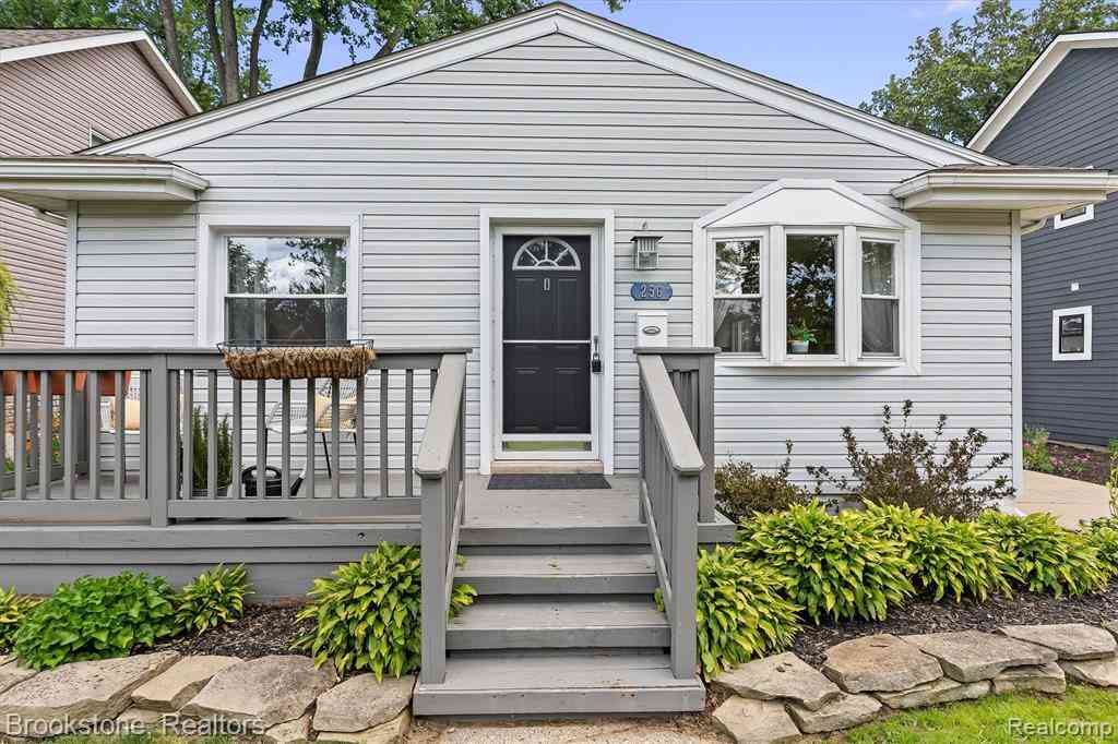 Homes For Sale - 256 Leroy Avenue <br/> Oakland County, Clawson, MI 48017