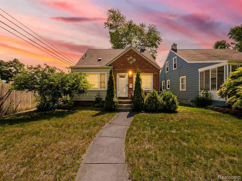 Homes For Rent - 113 S Minerva Avenue <br/> Royal Oak, MI 48067