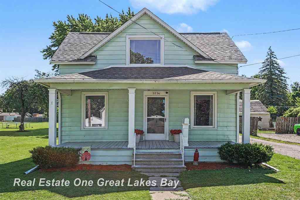 Homes For Sale - 3236 Elm Street <br/> Saginaw, MI 48604