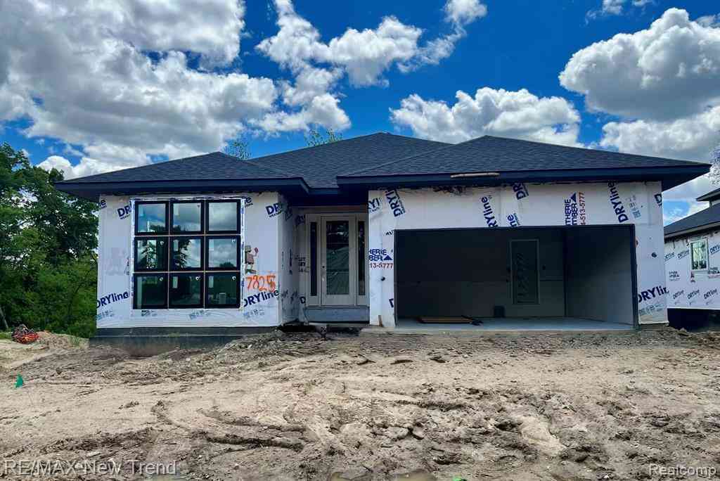 Condo For Sale - 7825 Trailside Court <br/> West Bloomfield, MI 48323