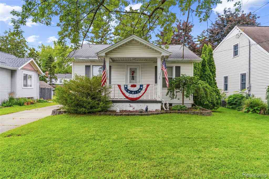 Homes For Sale - 2018 Kollen Street <br/> Saginaw, MI 48602