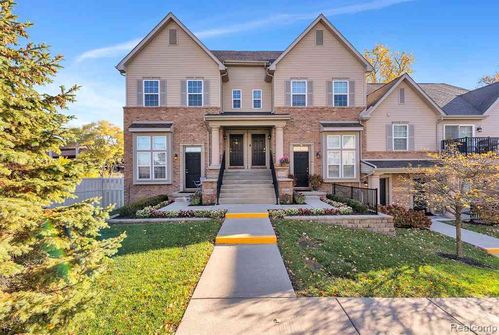 Condo For Sale - 22338 Abbey Lane <br/> Dearborn, MI 48124