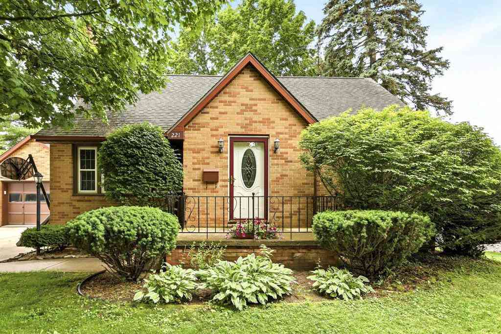 Homes For Sale - 221 Saginaw Street <br/> Tuscola County, Vassar, MI 48768