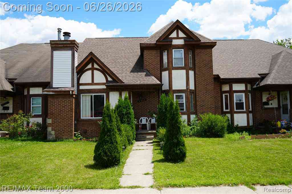 Condo For Sale - 6426 Chase Road <br/> Dearborn, MI 48126