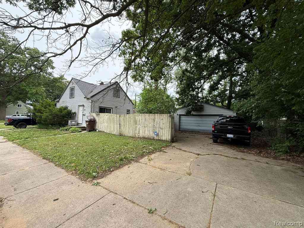 Homes For Sale - 34535 Harroun Street <br/> Wayne, MI 48184