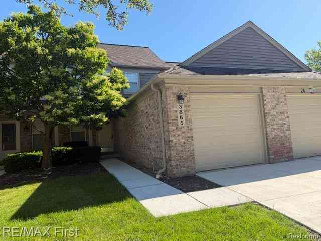 Condo For Sale - 3865 Hunters Way Court <br/> Canton, MI 48188