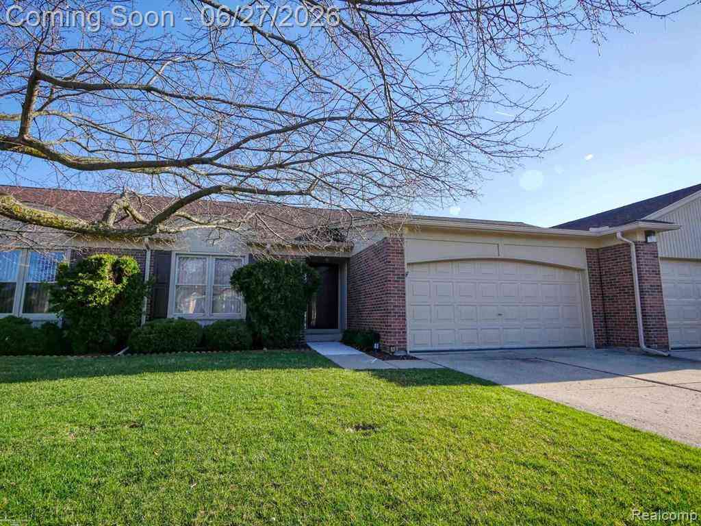 Condo For Sale - 15908 Plymouth Drive  #387<br/> Clinton Township, MI 48038