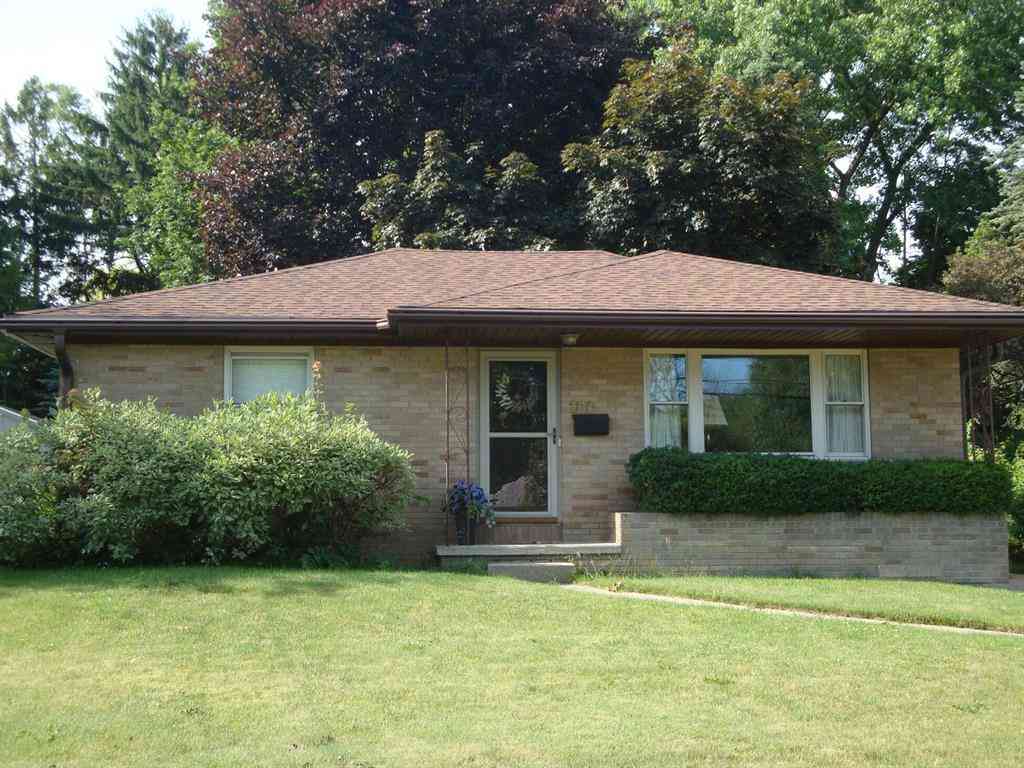 Homes For Sale - 1110 Innes Street Ne NE<br/> Grand Rapids, MI 49503