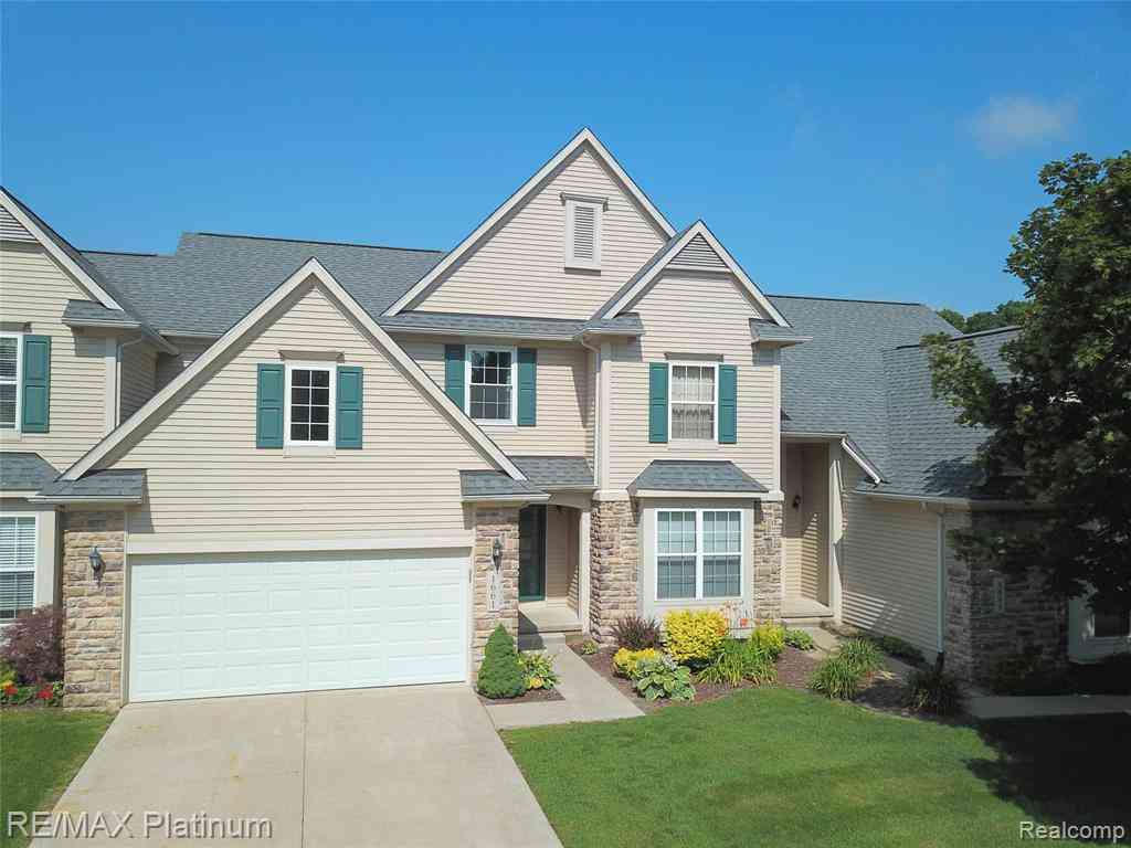 Condo For Sale - 1661 Sanctuary Circle <br/> Howell, MI 48855