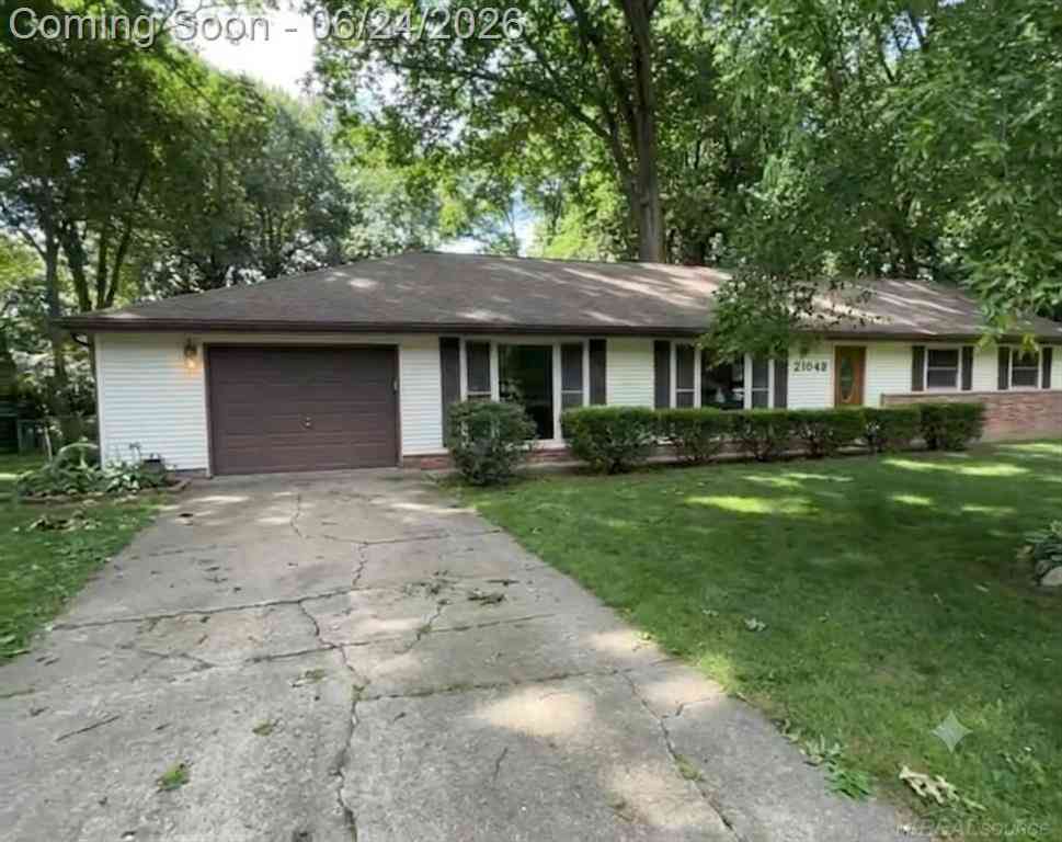 Homes For Sale - 21940 Ulrich Street <br/> Clinton Township, MI 48036