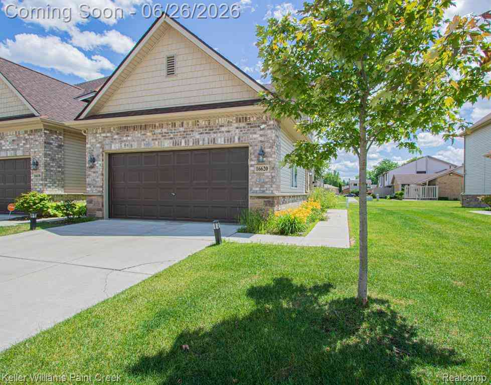 Condo For Sale - 16620 Savor Lane <br/> Clinton Township, MI 48035