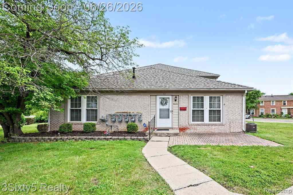 Condo For Sale - 6836 New Providence Way <br/> Canton, MI 48187