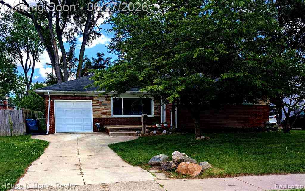 Homes For Sale - 3998 Capitol Avenue <br/> Warren, MI 48091
