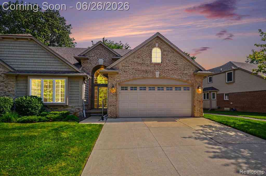 Condo For Sale - 30268 Berghway Trail <br/> Warren, MI 48092