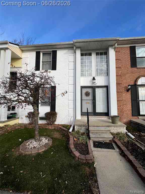 Condo For Sale - 37407 Charter Oaks Boulevard <br/> Clinton Township, MI 48036