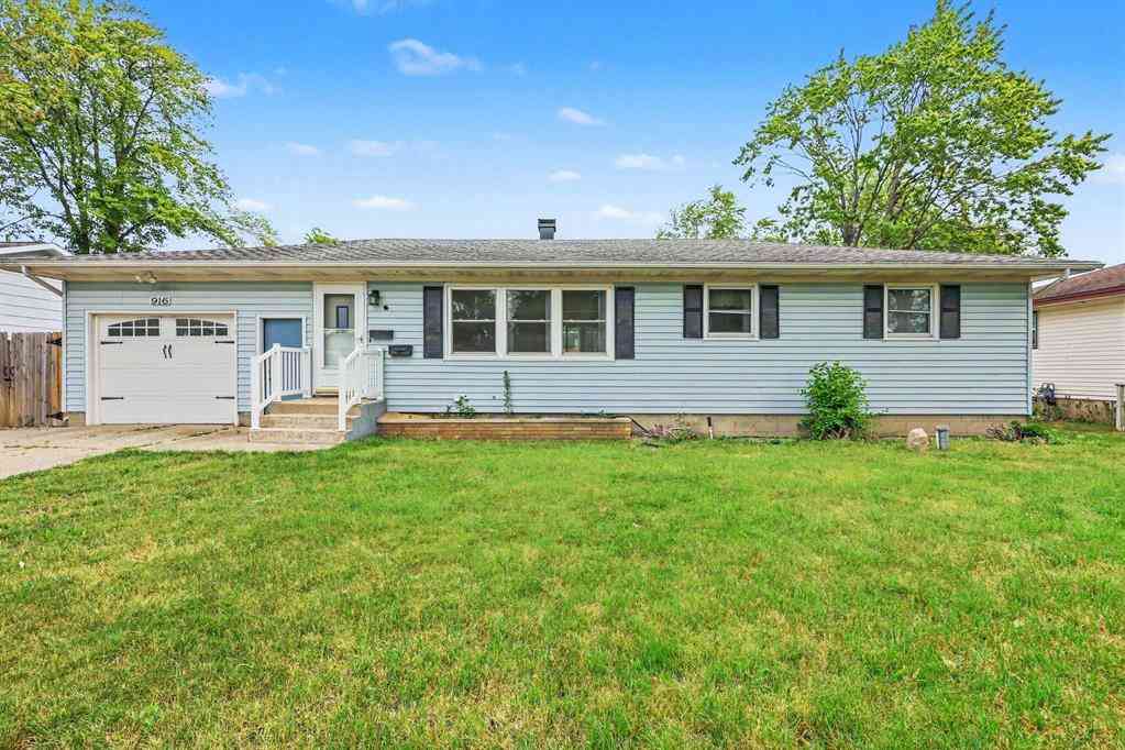 Homes For Sale - 916 Sherwood Road <br/> Muskegon, MI 49441